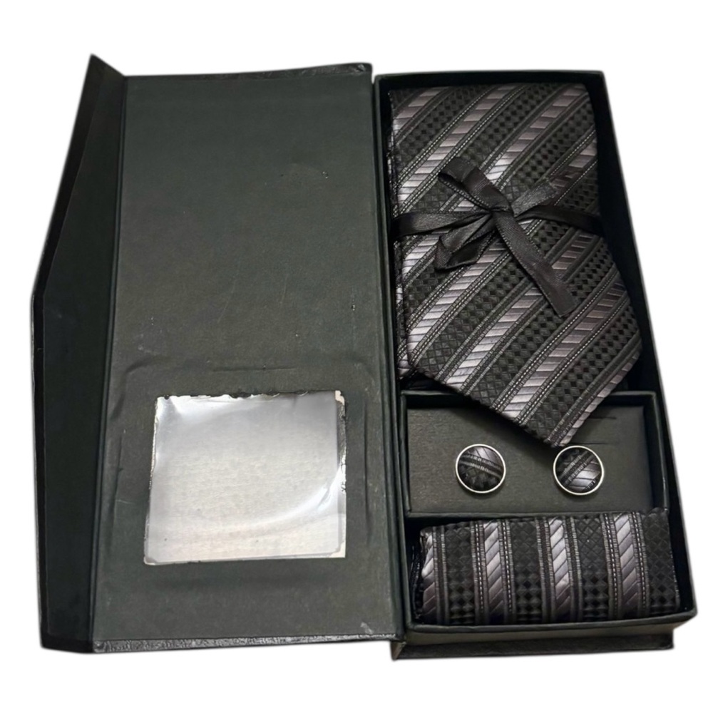Sophisticated Black Tie and Cufflink Set